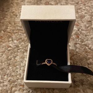 NWOT Sapphire pandora ring